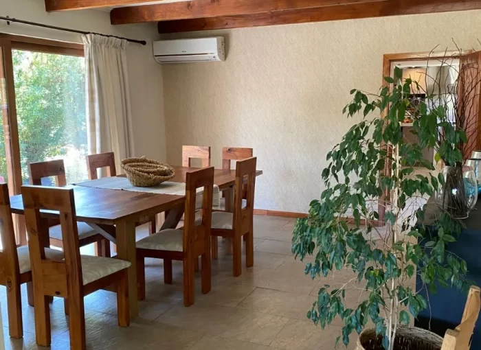 D_NQ_NP_2X_668985-MLC72976387443_112023-F-excelente-casa-380m2-condominio-algarrobo-de-batuco-lampa