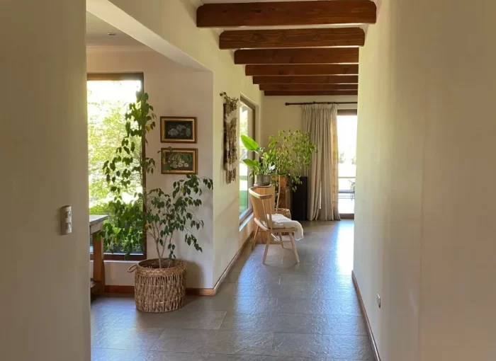 D_NQ_NP_2X_776768-MLC72898093952_112023-F-excelente-casa-380m2-condominio-algarrobo-de-batuco-lampa